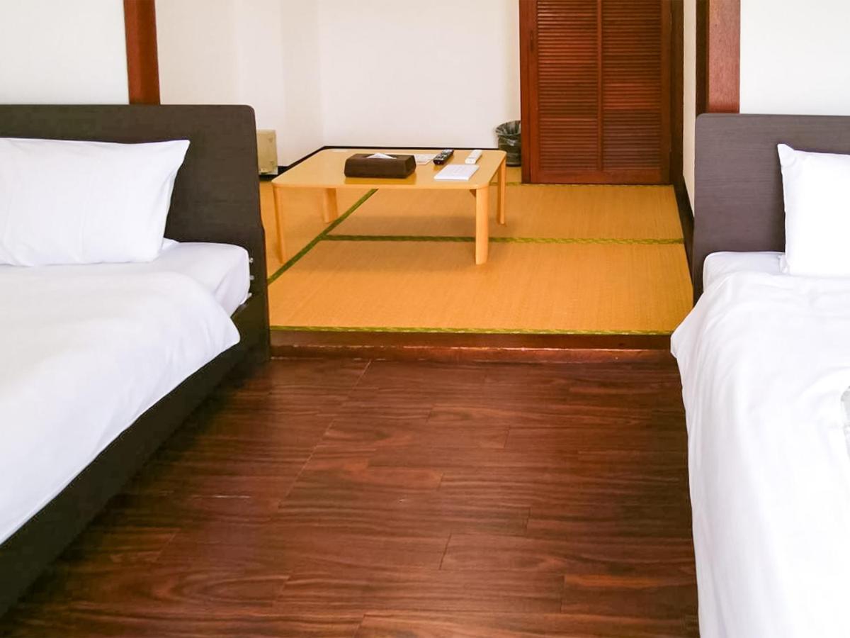 Sunset Hills Inn Наха Экстерьер фото